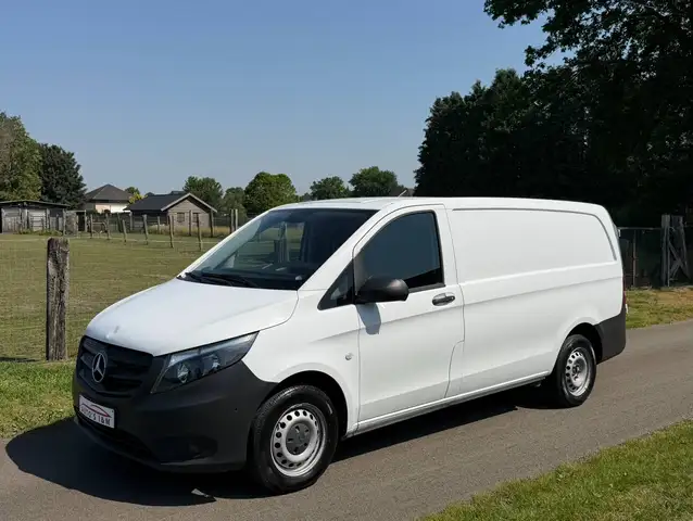 Mercedes-Benz Vito main image