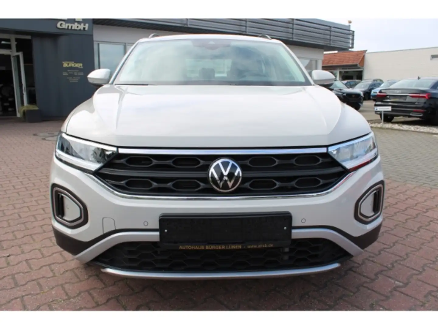 Volkswagen T-Roc Life 1.5 TSI Navi AHK LED Winterpaket PDC v+h APP Grijs - 2