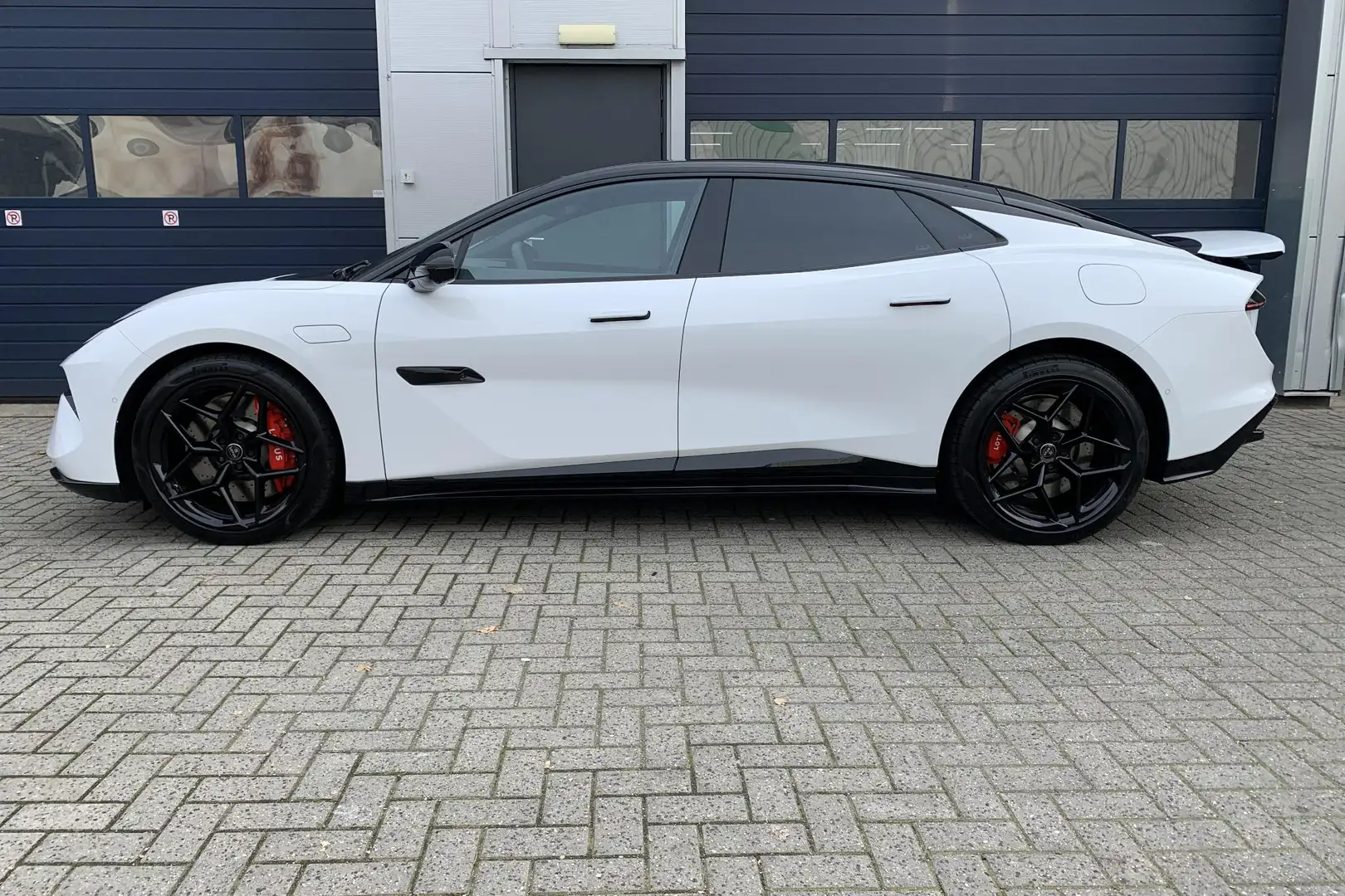 Lotus Emeya Base | Intelligent Panoramadak | KEF Audio | 21" v Blanco - 2