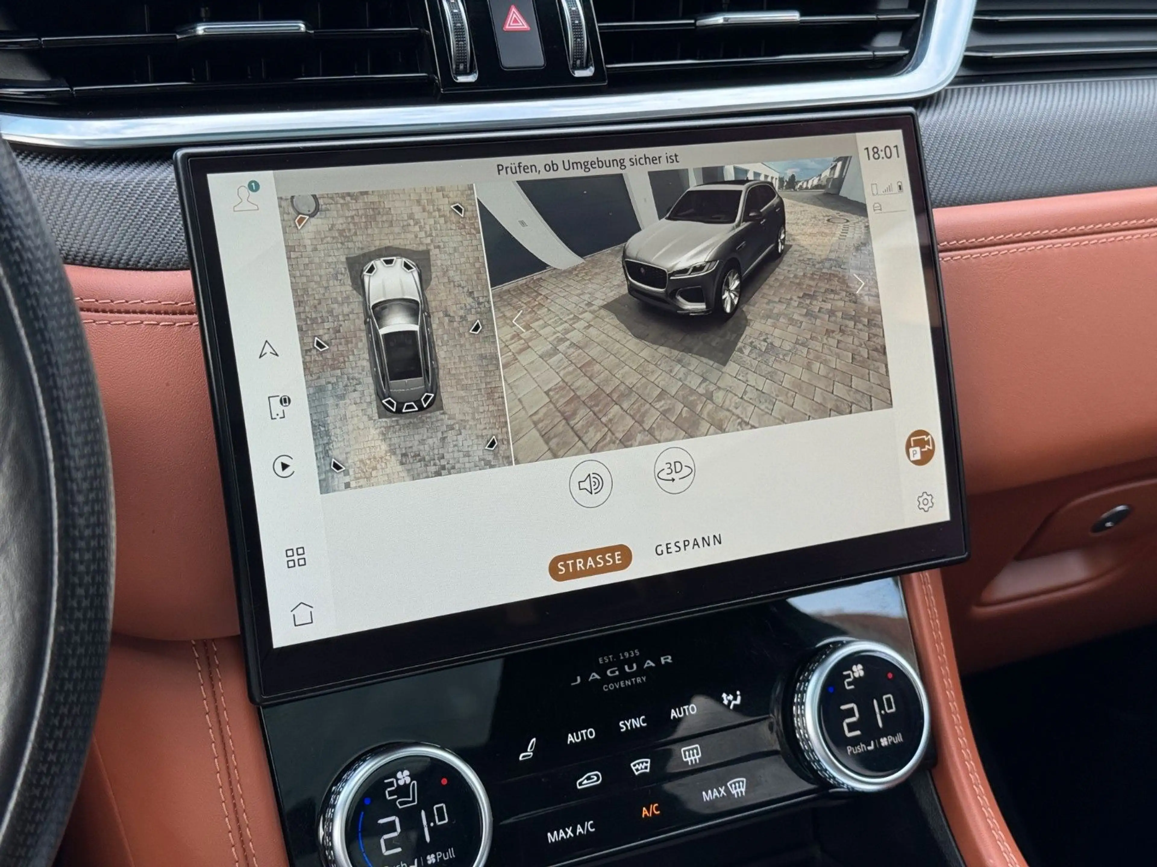 Jaguar F-Pace P550 AWD SVR Meridian|PANO|360°|AHK|ACC — photo 11