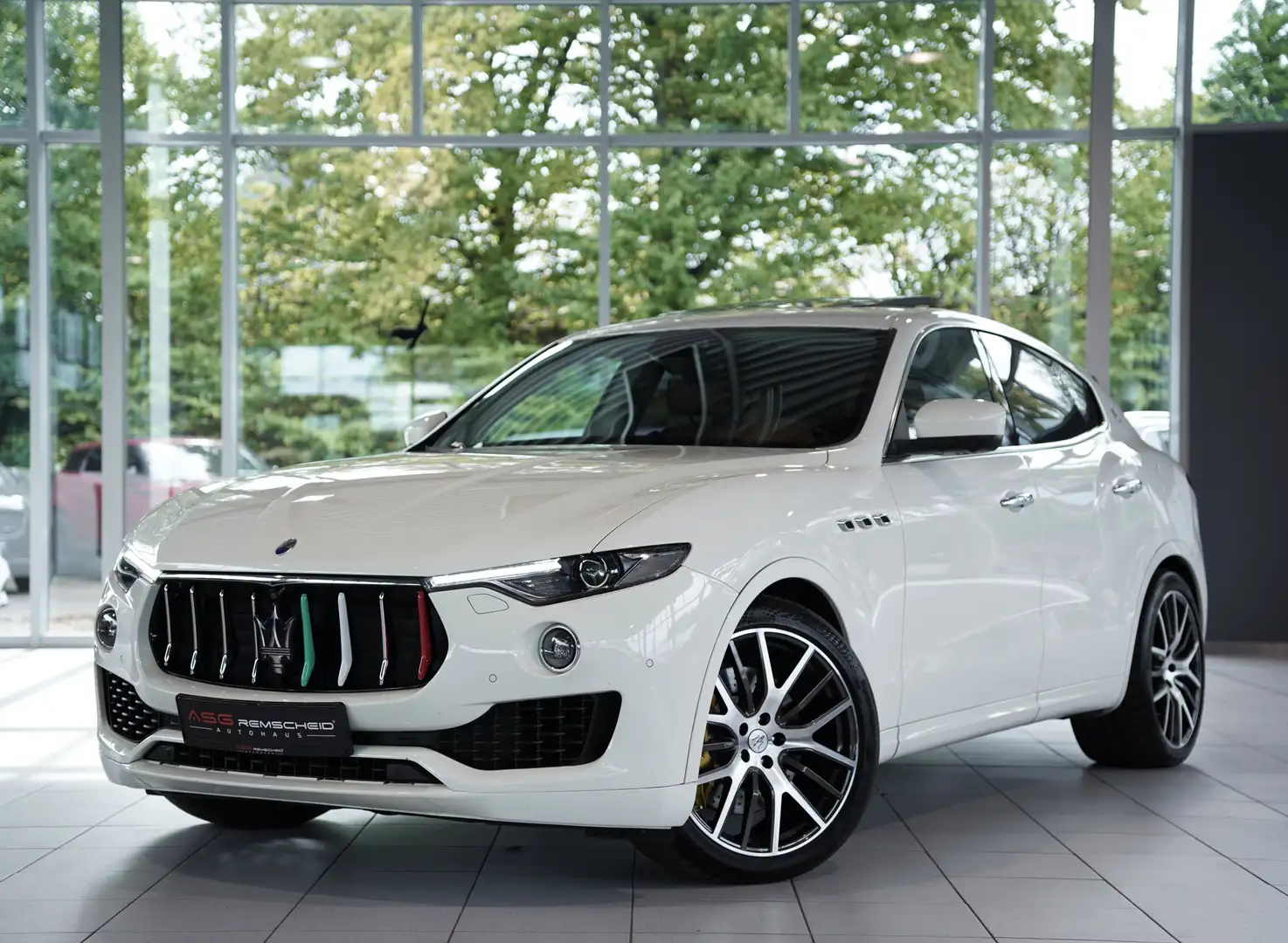 Maserati Levante V6 *21 *S-Abgas *LUFT *GSD *H&K Weiß - 1