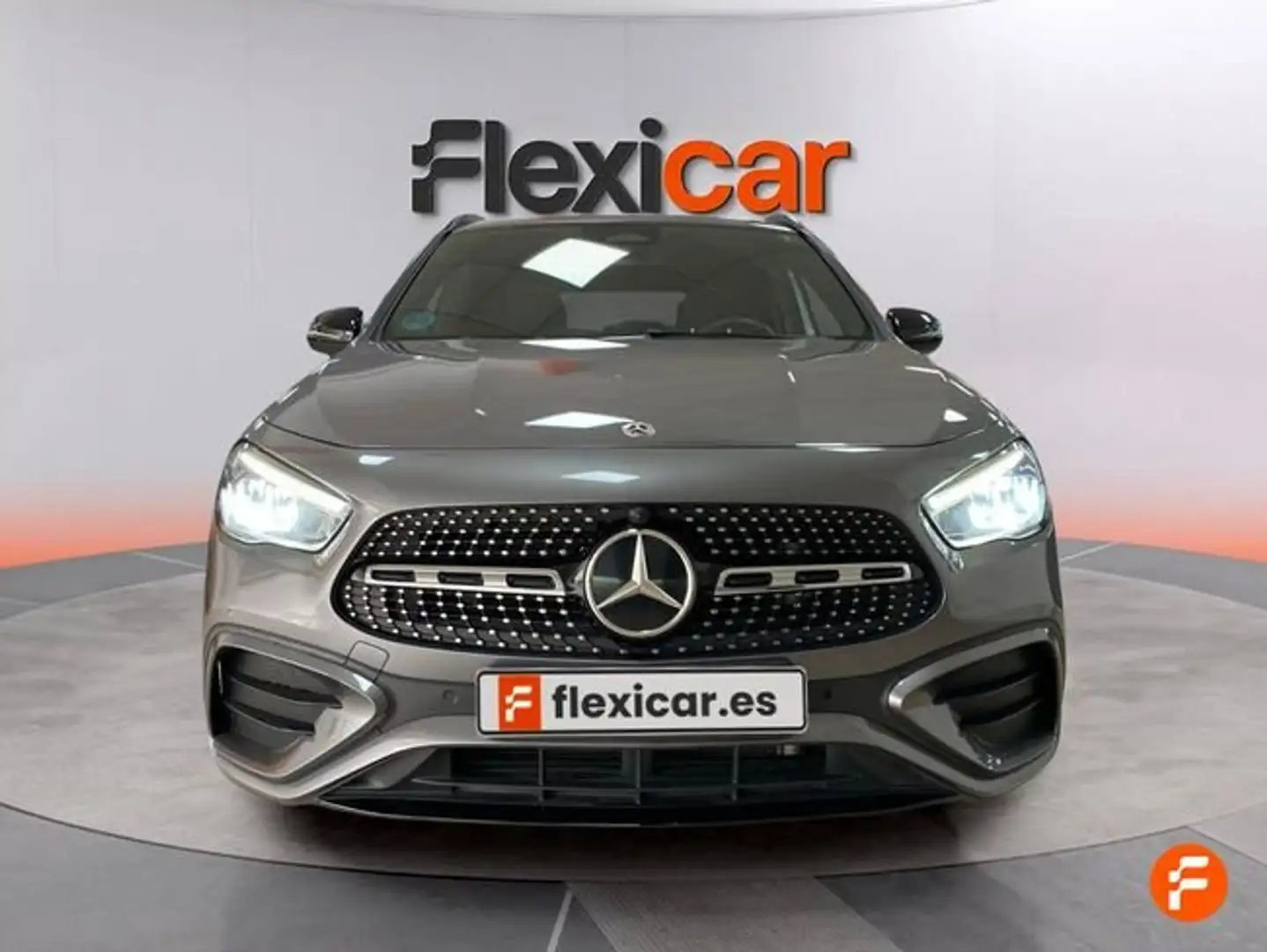 Mercedes-Benz GLA 200 D Gris - 2