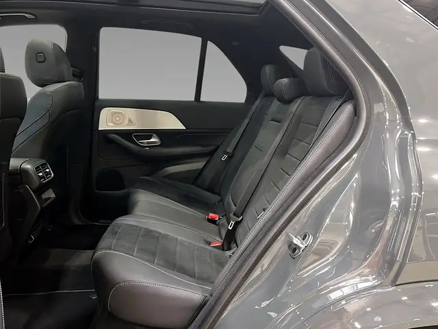 Mercedes-Benz 450 view 9