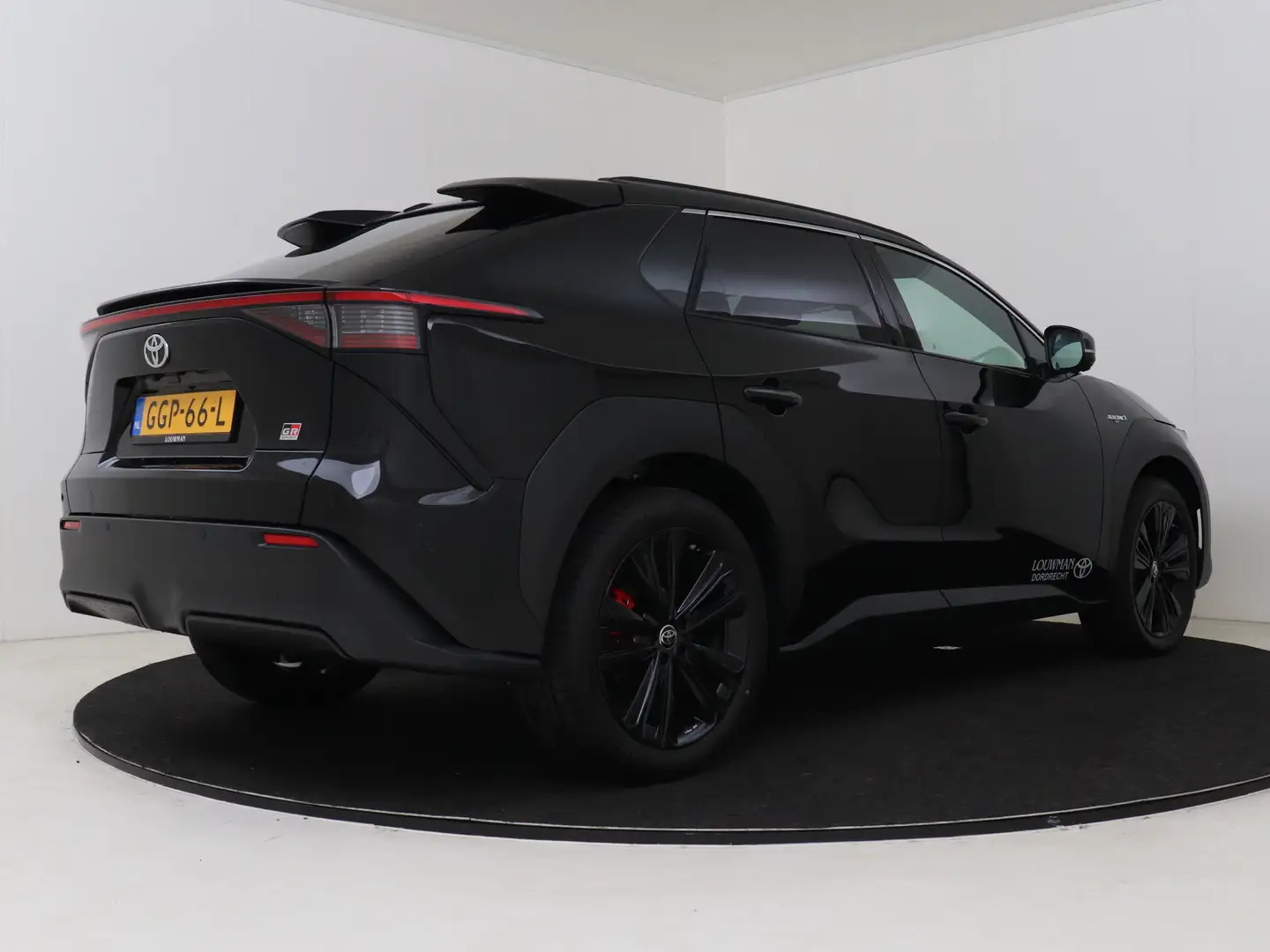 Toyota bZ4X GR SPORT-Premium 71 kWh | DEMO VOORDEEL | 20inch H Zwart - 2