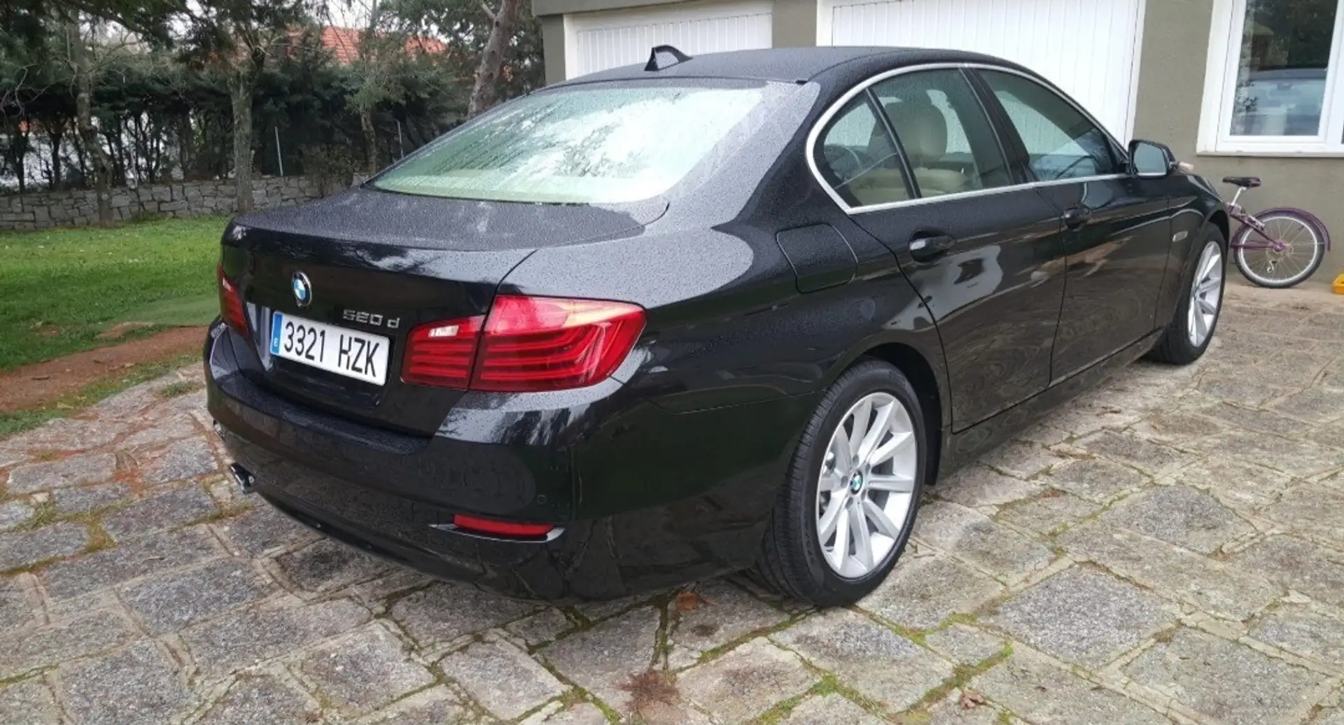 BMW 520 520d Luxury (4.75) Negro - 2