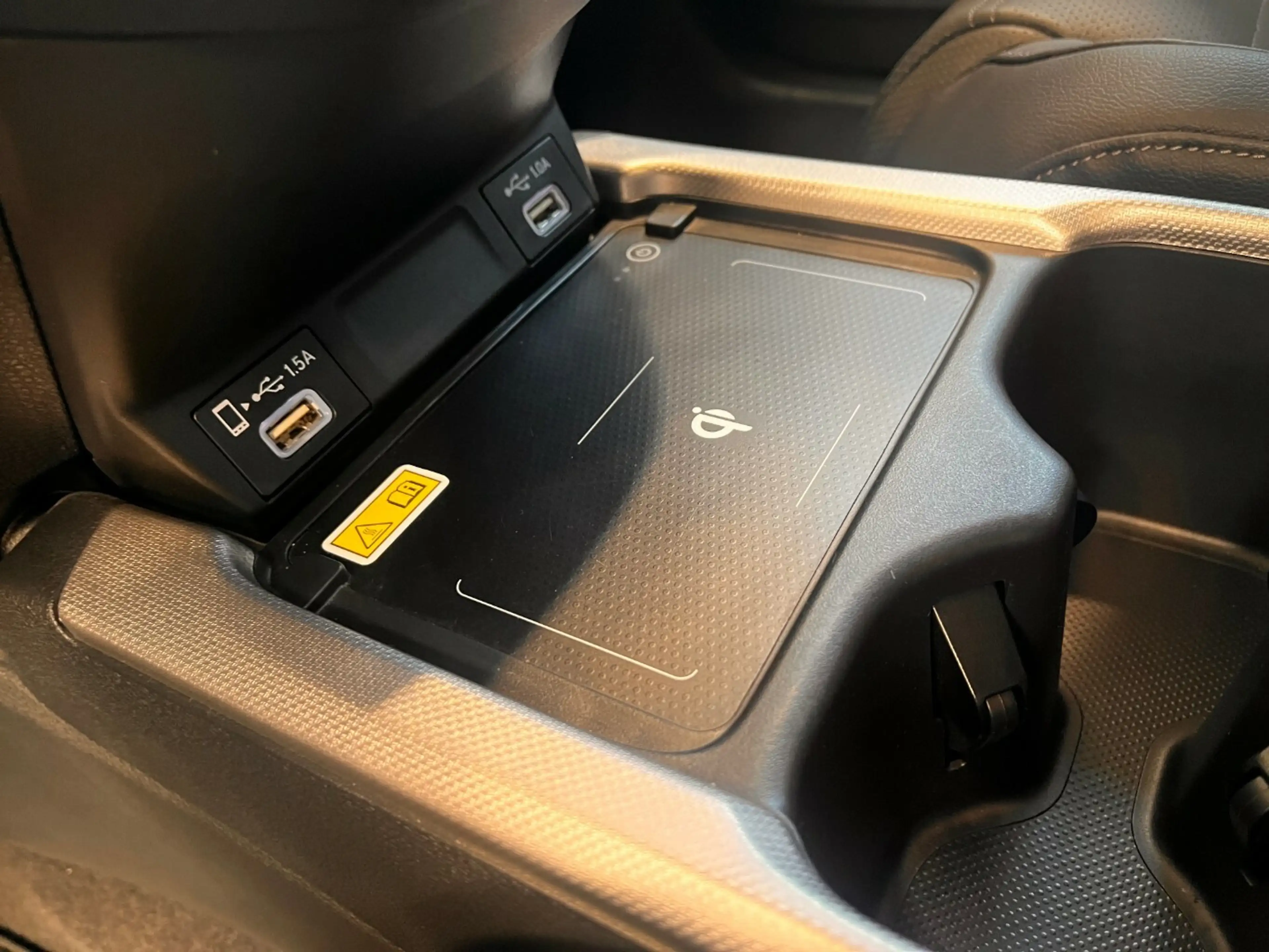 Honda CR-V 2.0 HYBRID 4WD Executive Pano|HUD|LED — photo 13