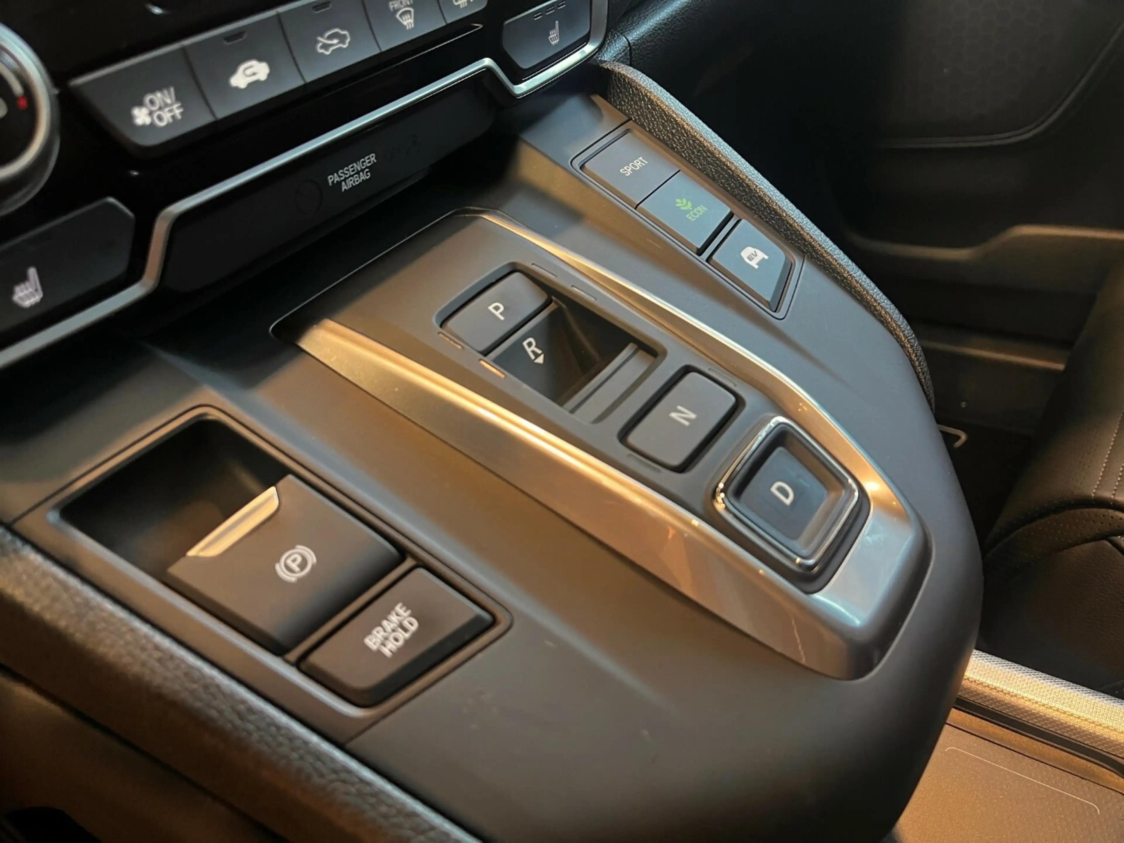 Honda CR-V 2.0 HYBRID 4WD Executive Pano|HUD|LED — photo 14