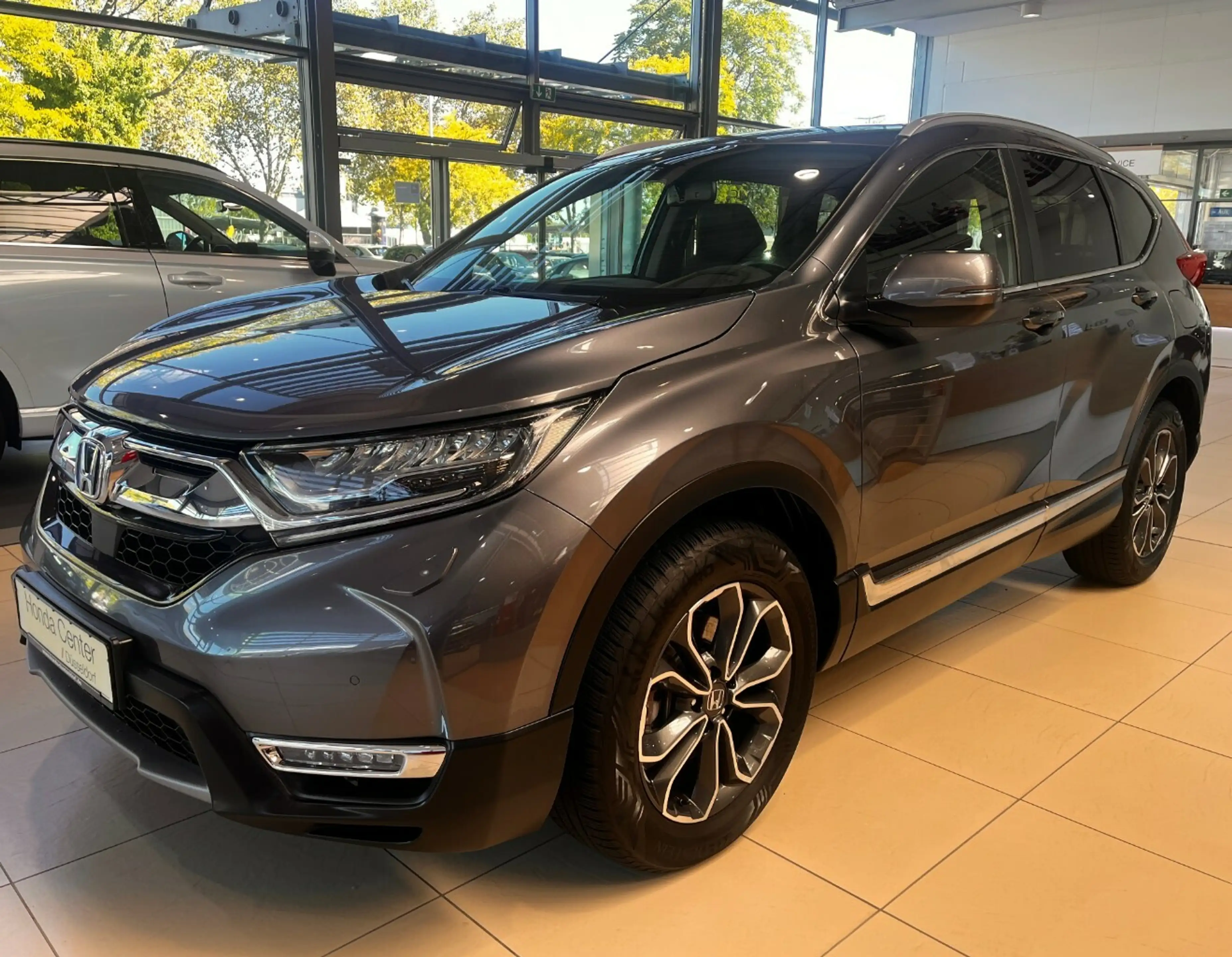 Honda CR-V 2.0 HYBRID 4WD Executive Pano|HUD|LED — photo 3