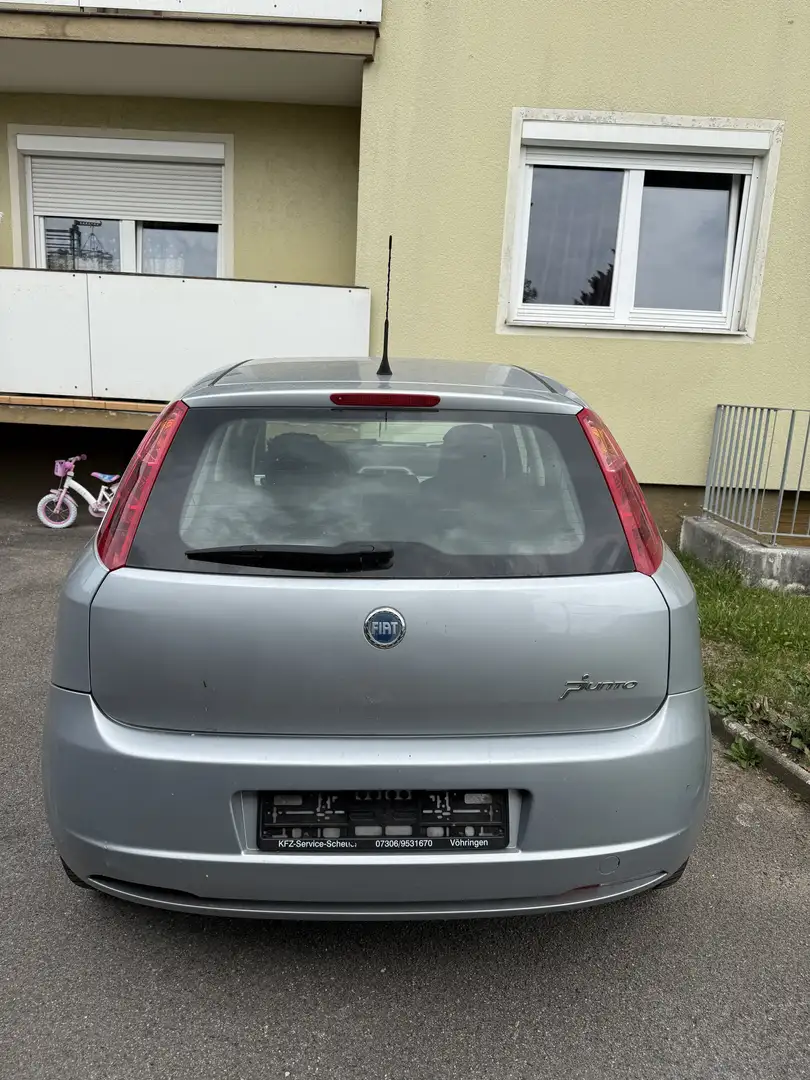 Fiat Grande Punto 1.4 8V Dynamic - 2