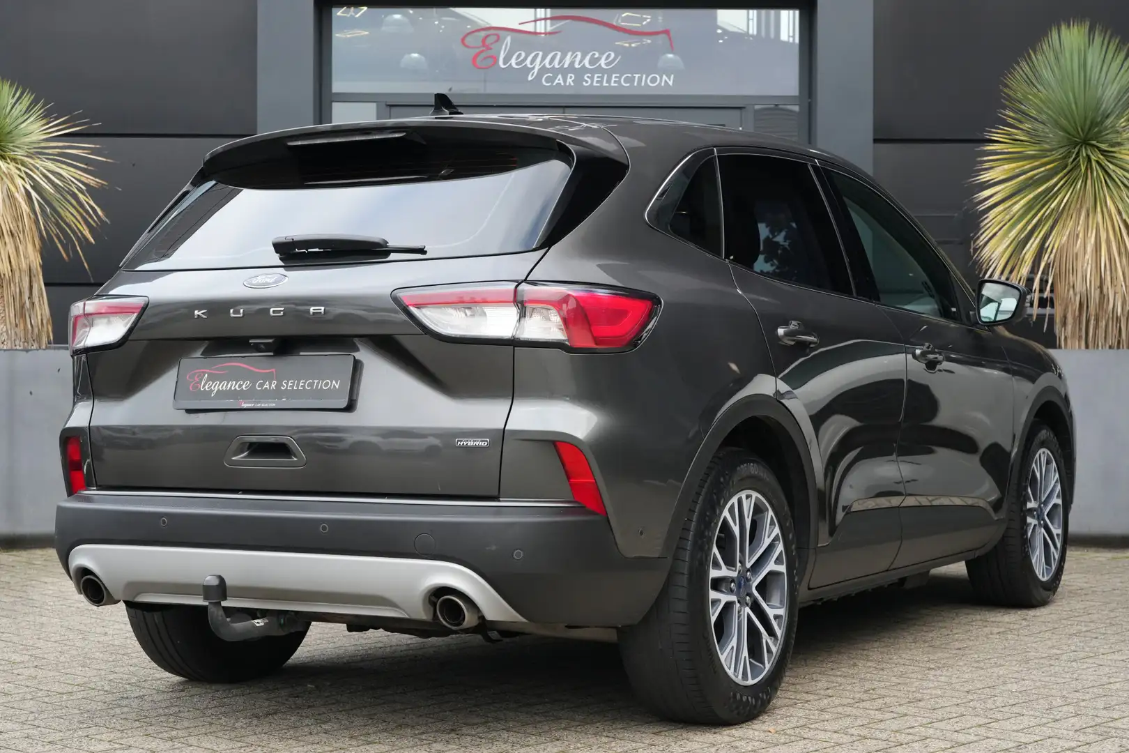 Ford Kuga 2.5 PHEV Titanium 225pk Navigatie/Stoelverwarming/ Gris - 2