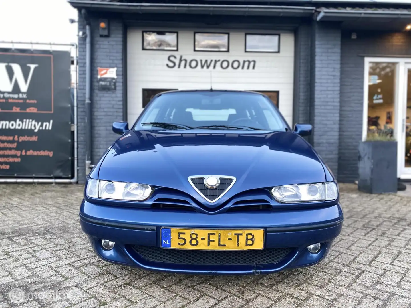 Alfa Romeo 145 1.4-16V T.Spark L *AIRCO*NIEUWE APK*TREKHAAK* Синий - 2