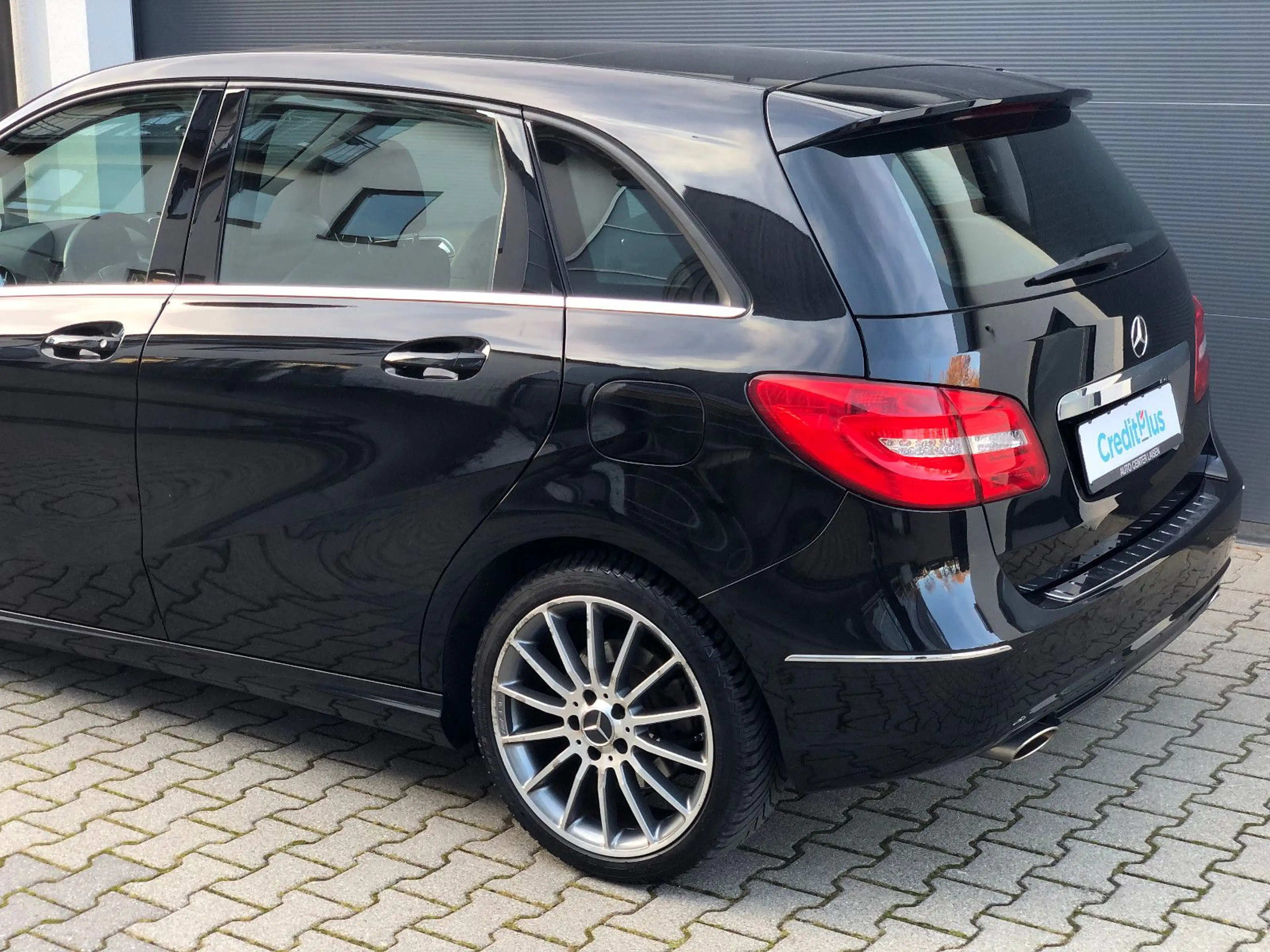 Mercedes-Benz B 220 Sport 4M LED Kam. Leder Pano Standheiz. — photo 10