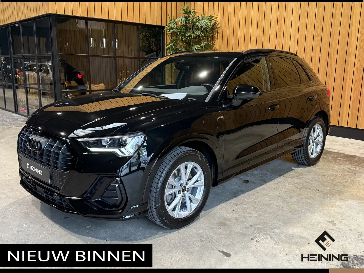 Audi Q3 45 TFSI e S edition Black edition. Trekhaak. Navi. Zwart - 1