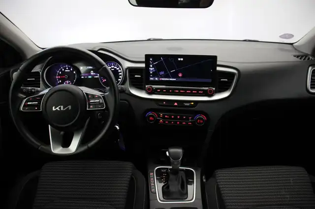 Kia Ceed view 2