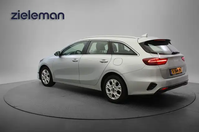 Kia Ceed view 3
