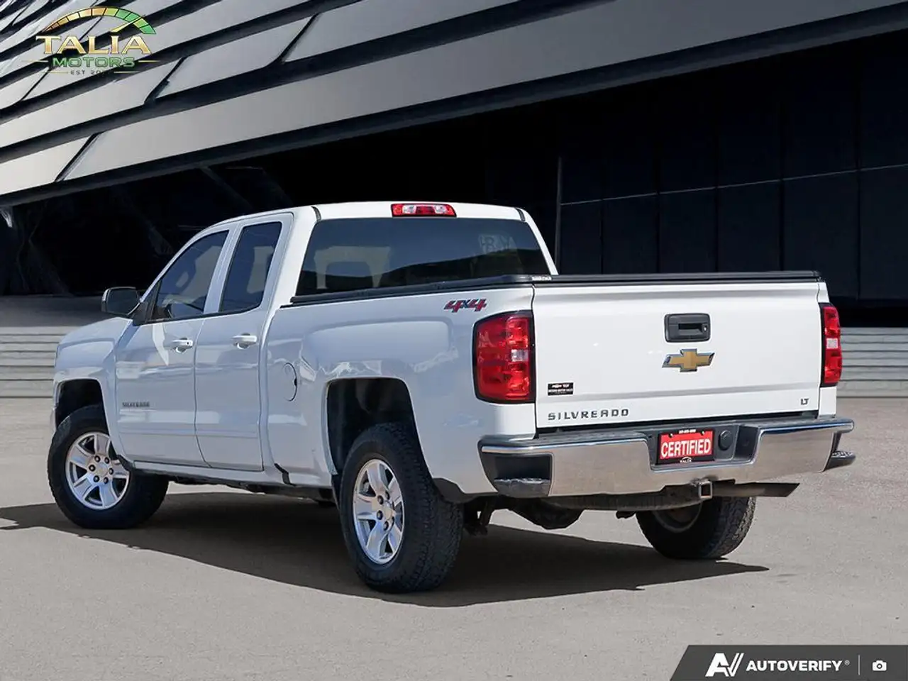 Chevrolet Silverado 1500 снимка Chevrolet Silverado 1500