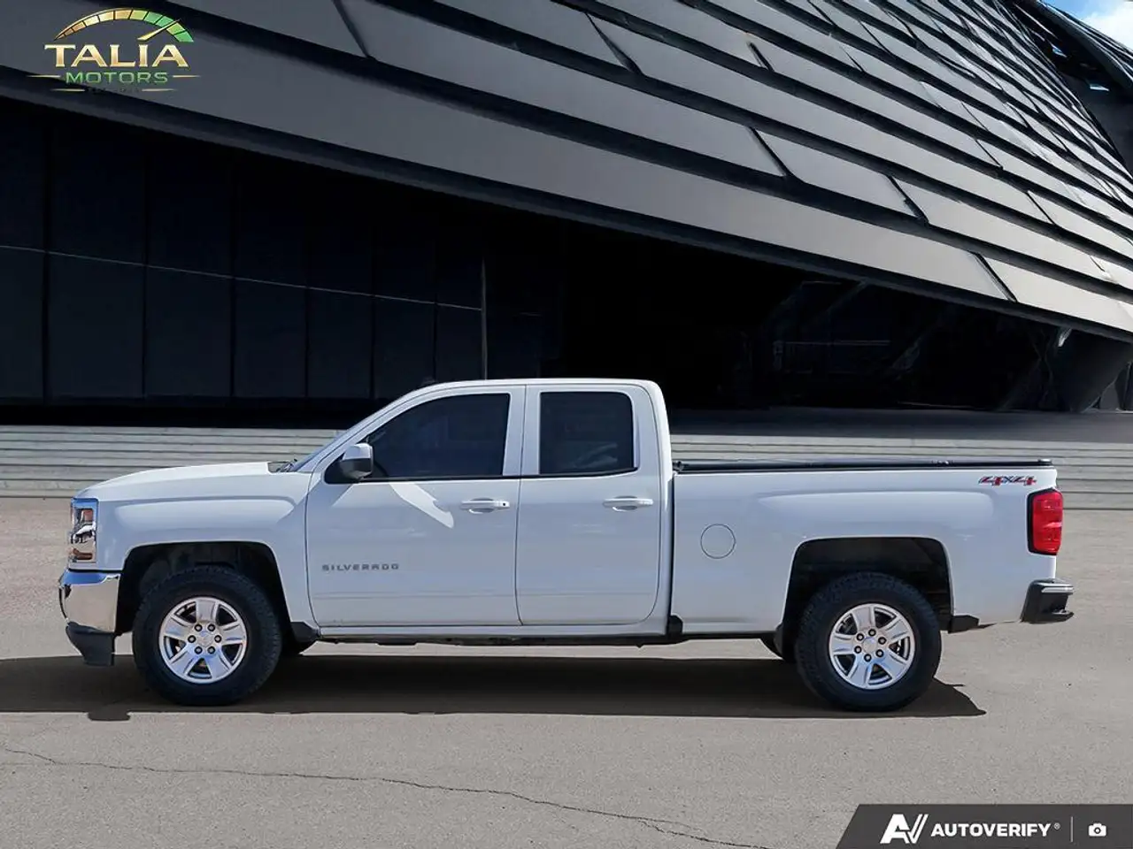 Chevrolet Silverado 1500 снимка Chevrolet Silverado 1500