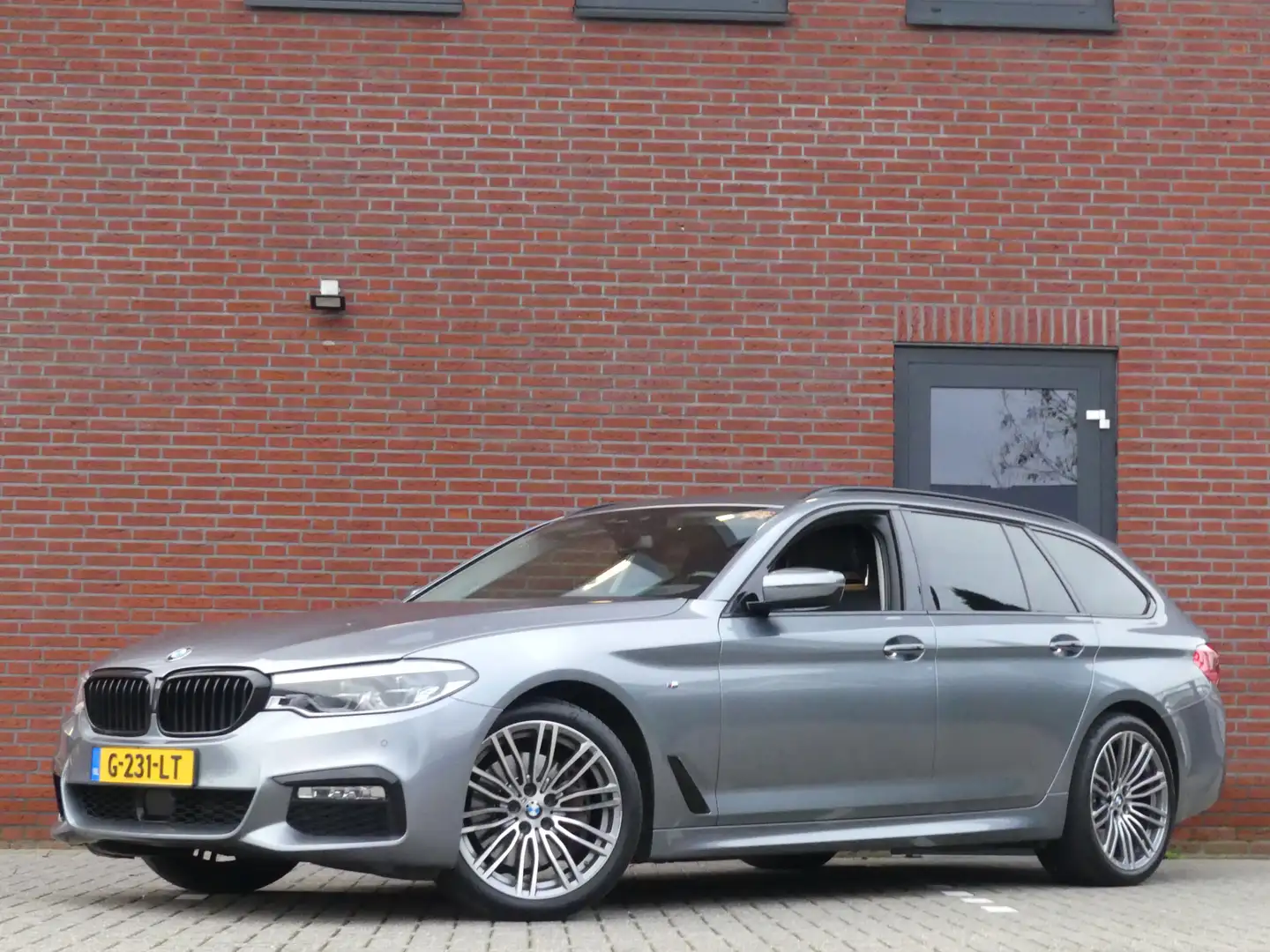 BMW 540 5-serie Touring 540d xDrive M-sport / High Executi Gris - 1