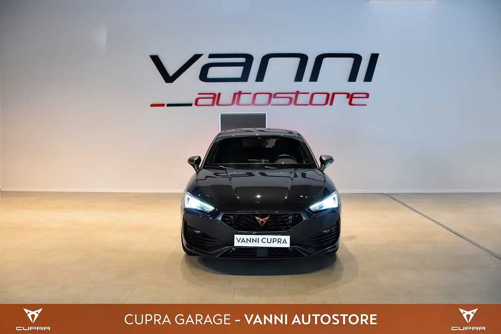CUPRA Leon 1.5 Hybrid 150 CV DSG Grigio - 2
