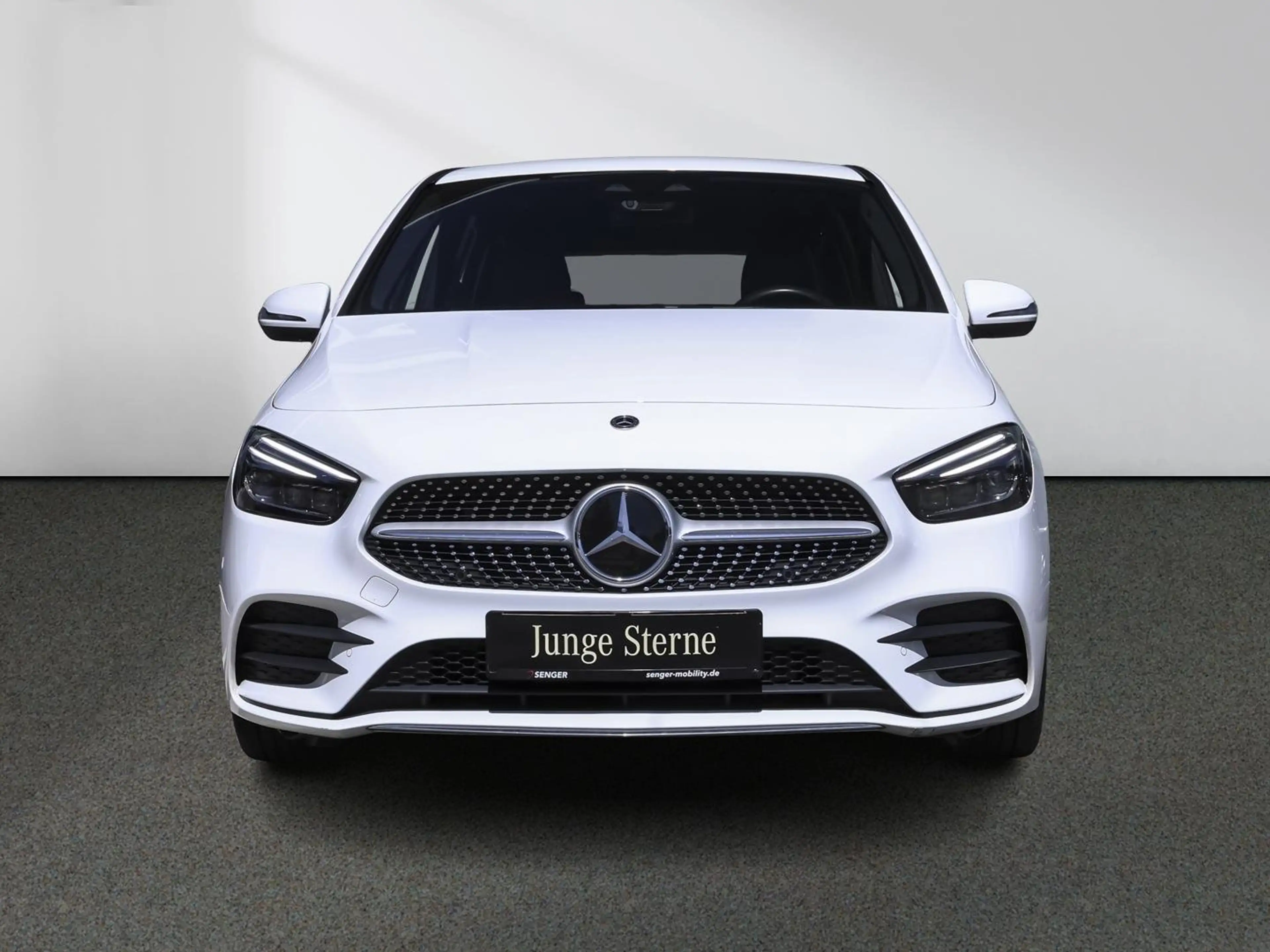 Mercedes-Benz B 200 d AMG Distronic Rückfahrkamera Multibeam — photo 4