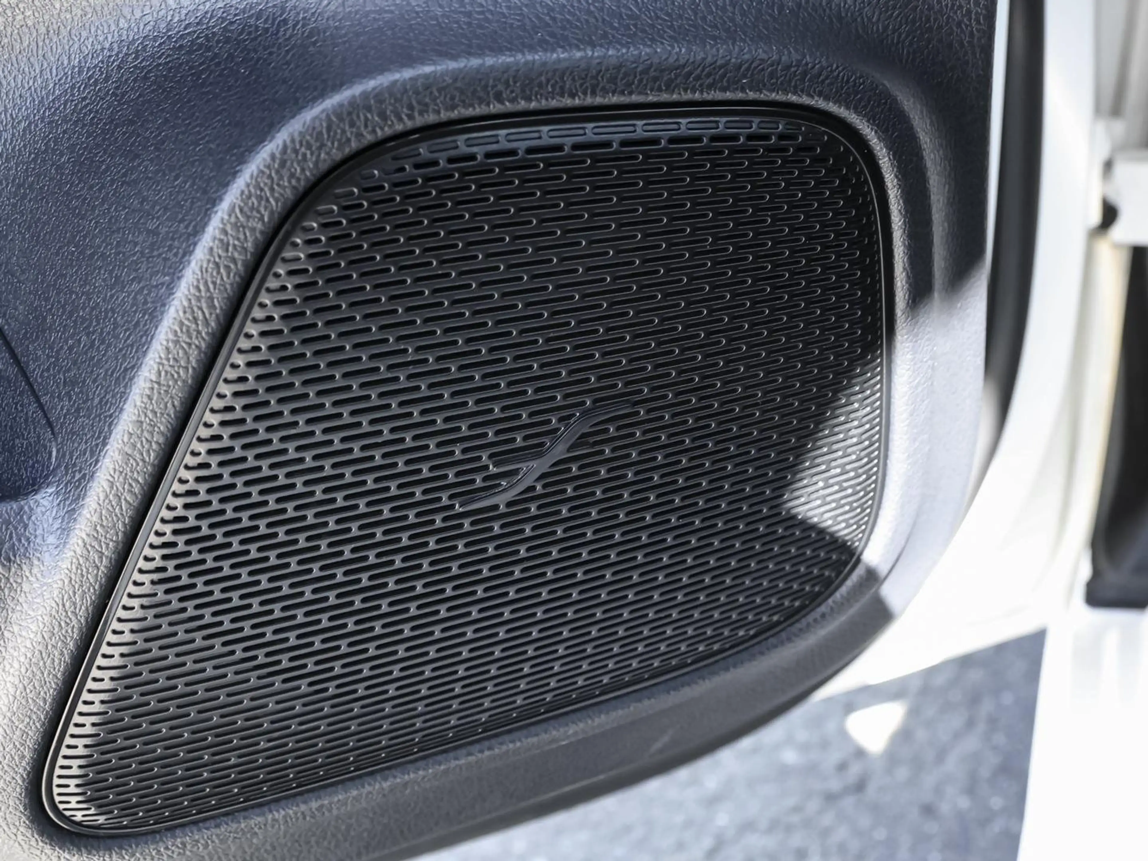 Mercedes-Benz B 200 d AMG Distronic Rückfahrkamera Multibeam — photo 15