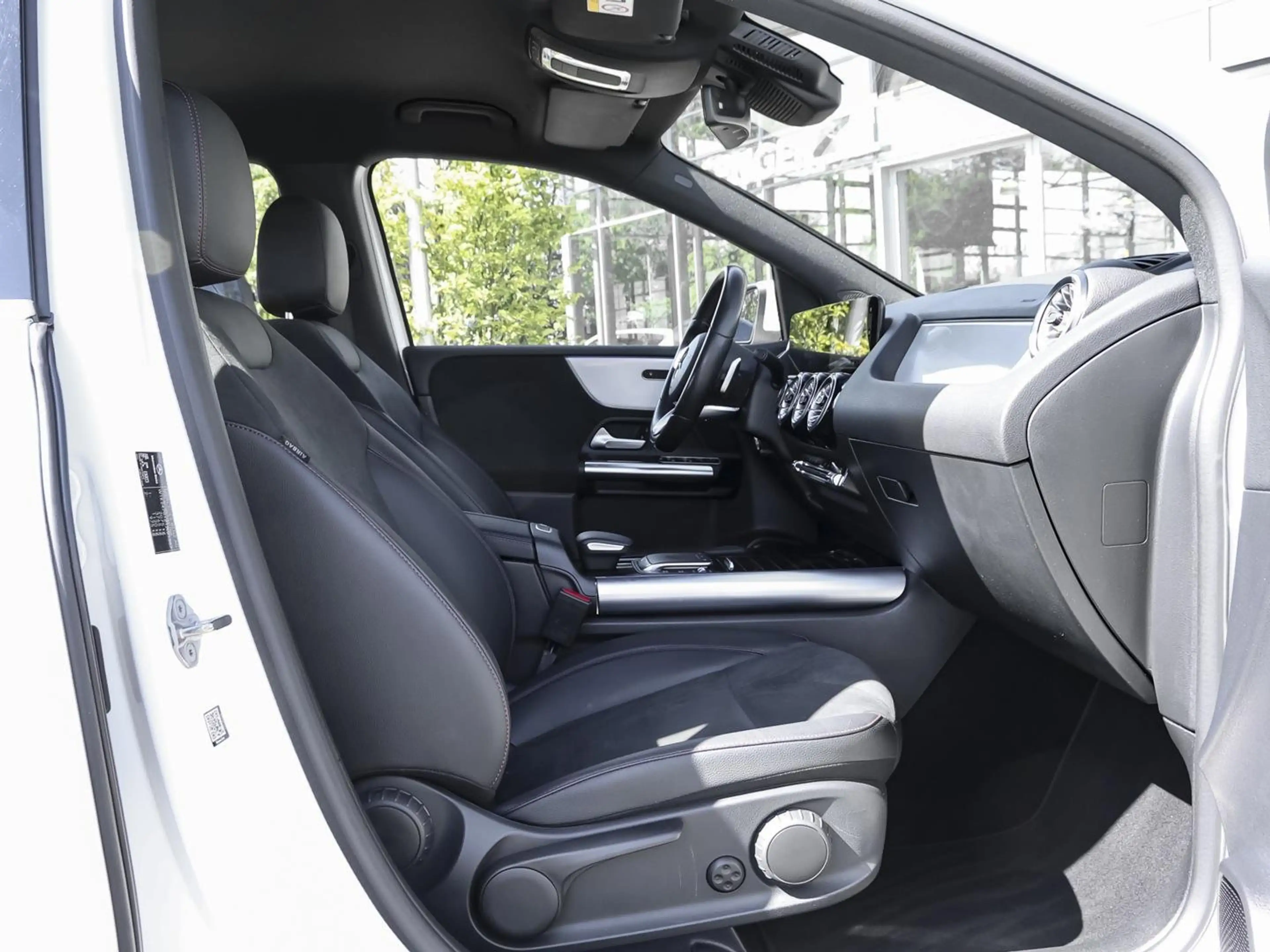Mercedes-Benz B 200 d AMG Distronic Rückfahrkamera Multibeam — photo 6