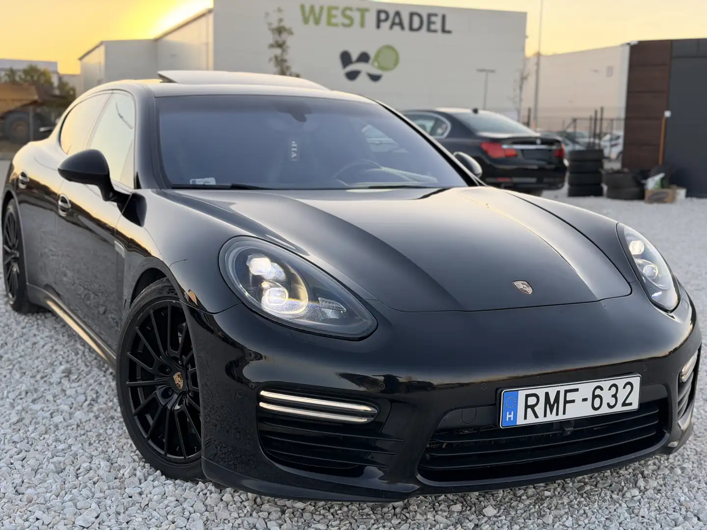 Porsche Panamera GTS PDK - 1