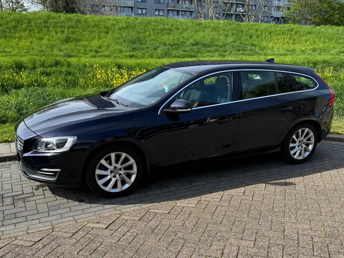 Volvo V60 Blauw - 1