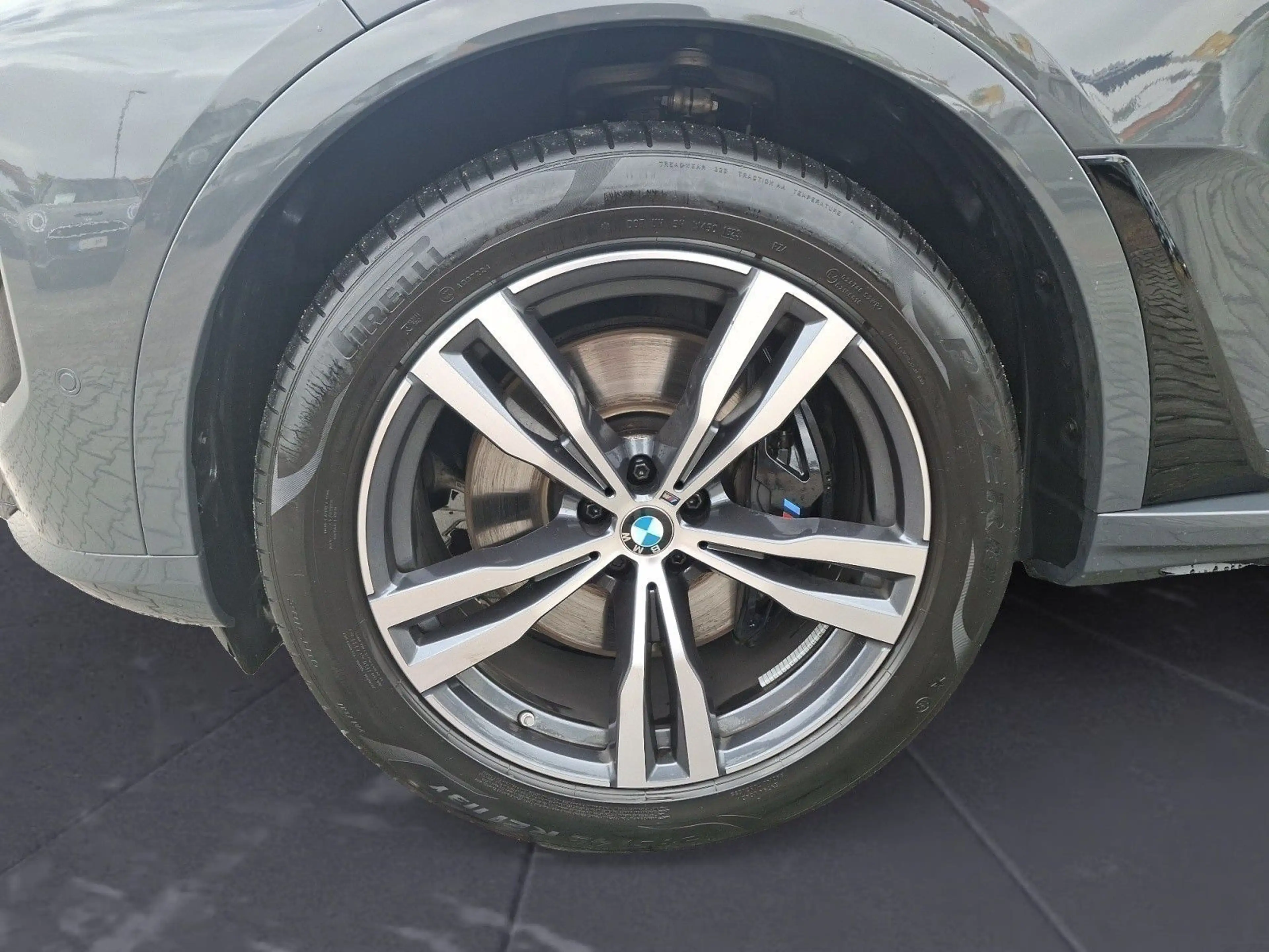 BMW X7 xDrive40i Navi Leder Tempom.aktiv Panoramadac — photo 7