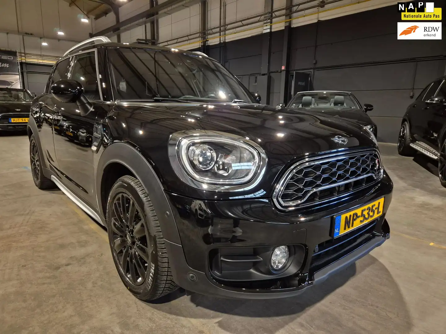 MINI Cooper Countryman Mini 1.5 - Automaat - Navigatie - Airco - Cruise - Noir - 1