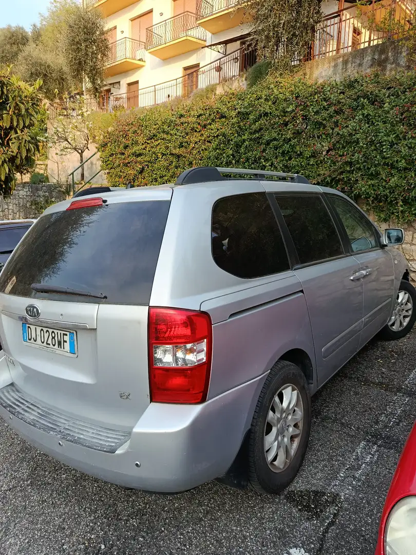 Kia Carnival 2.9 CRDi LX - 1