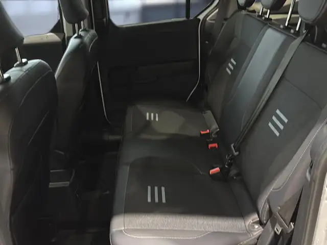 Ford Tourneo Courier view 14
