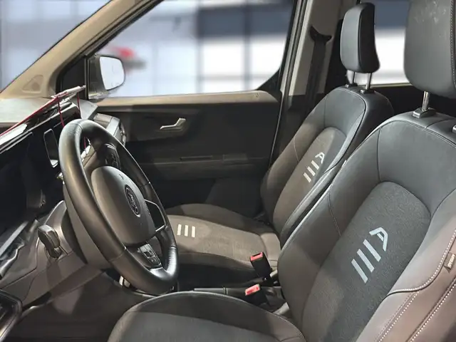Ford Tourneo Courier view 9