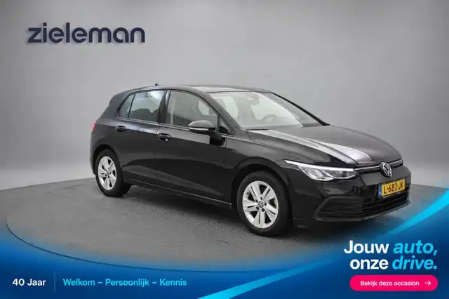 Volkswagen Golf 1.5 TSI Life - Carplay, Digitaal Cockpit, Adapt. C