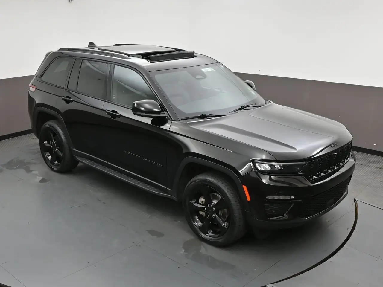 Jeep Grand Cherokee снимка Jeep Grand Cherokee