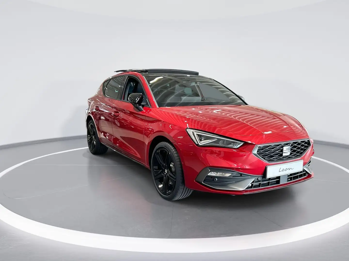 SEAT Leon FR Business 1.5 TSI eHybrid 150kW / 204pk Hatchbac Rood - 2
