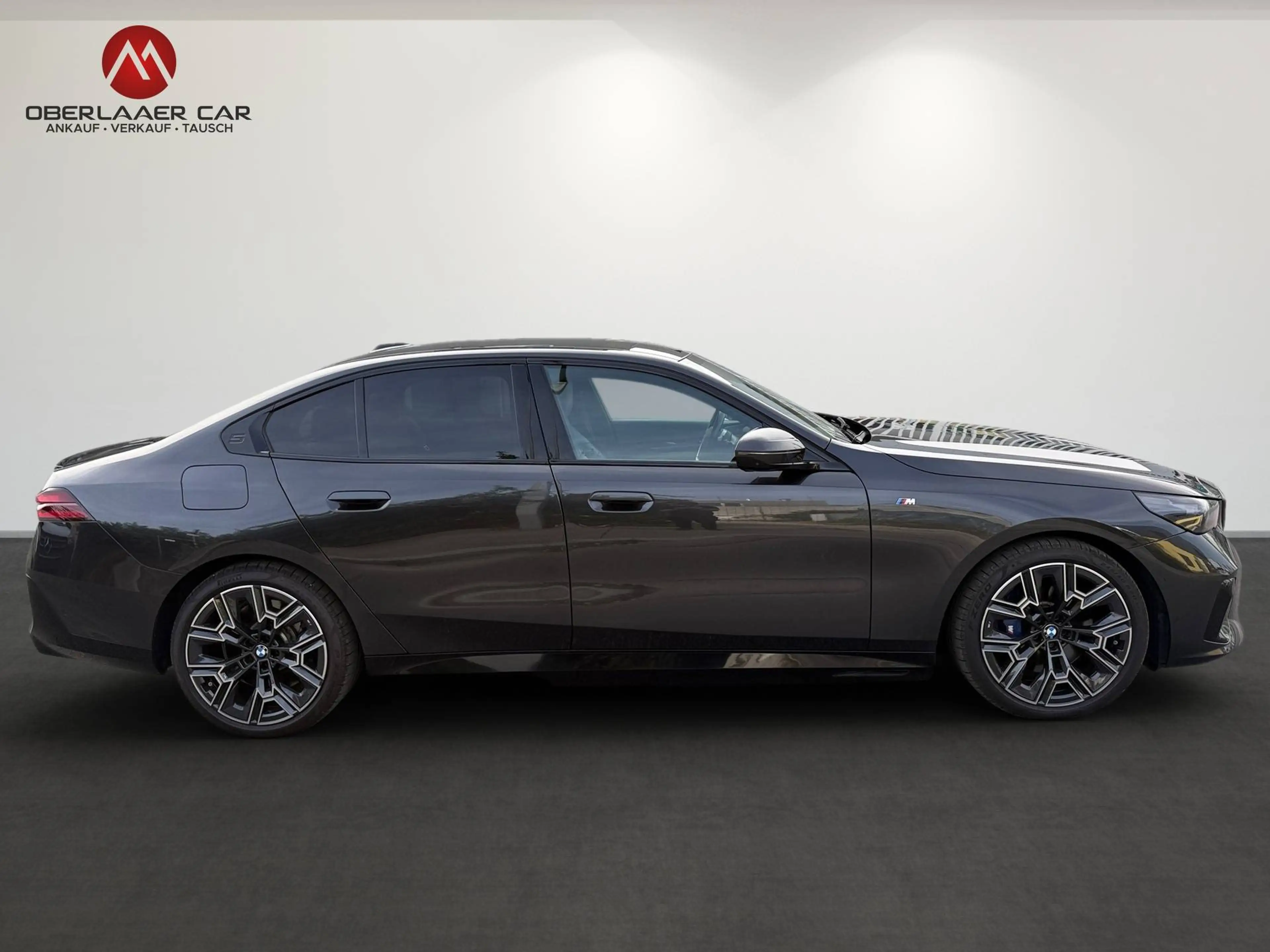 BMW 550 550 e xDrive M Sport | 20% Mwst | Panorama | VOLL | — photo 4