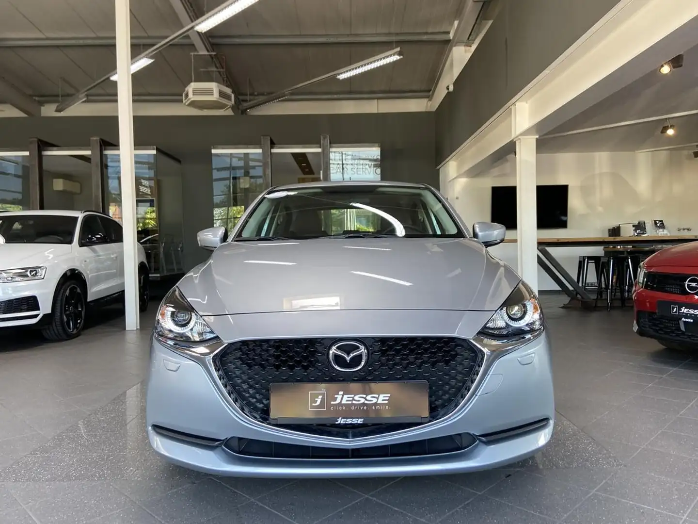 Mazda 2 SKYACTIV-G 75 Center-Line LED Klima Grijs - 2