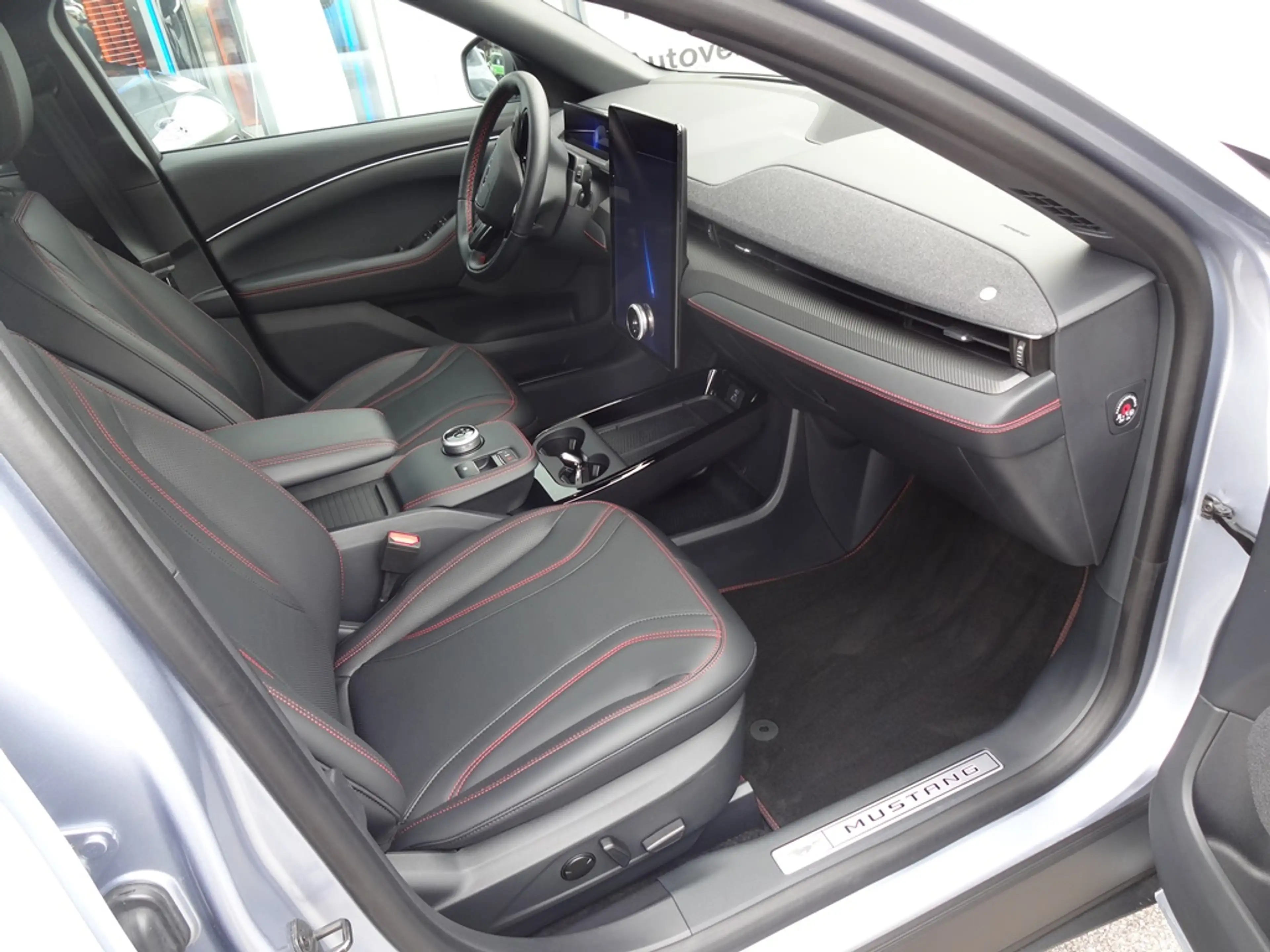 Ford Mustang Mach-E AWD Allrad Extended mit Technologiepaket 2 — photo 13