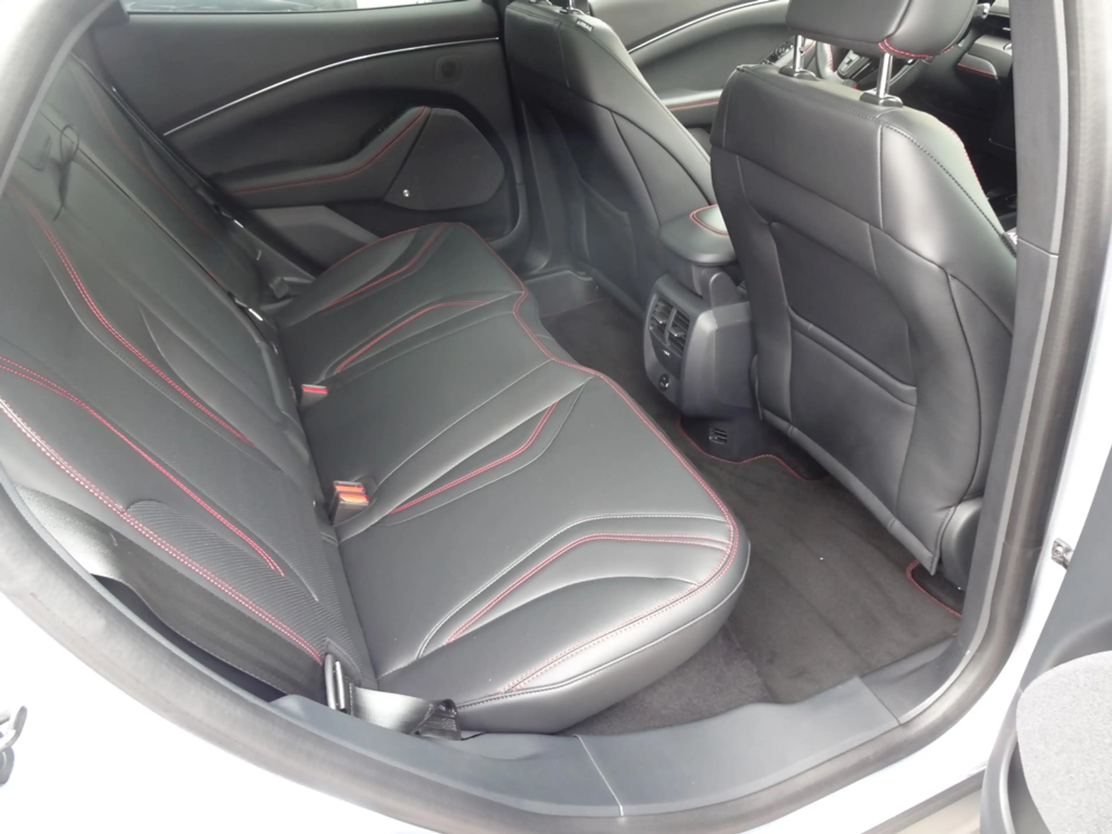 Ford Mustang Mach-E AWD Allrad Extended mit Technologiepaket 2 — photo 11