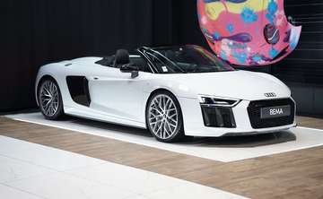 V10 PLUS SPYDER 610 cv I Malus payé Bang & Olufsen Ceramiques Gris suzuka Carbone