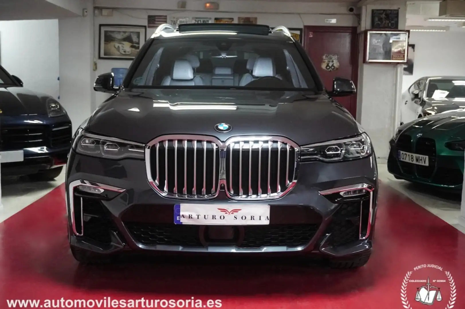 BMW X7 xDrive 40iA Gris - 2