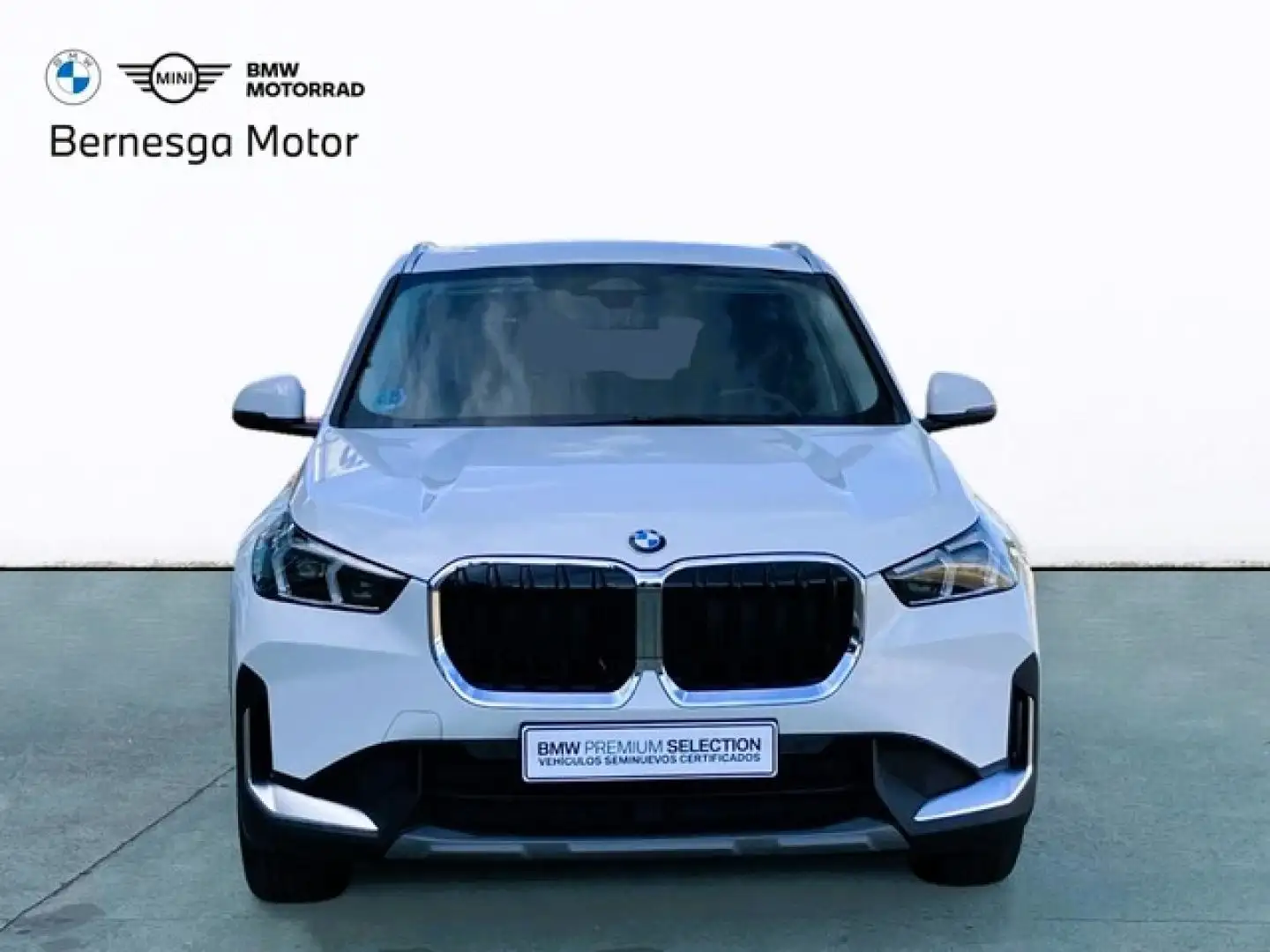 BMW X1 sDrive 20dA Weiß - 2