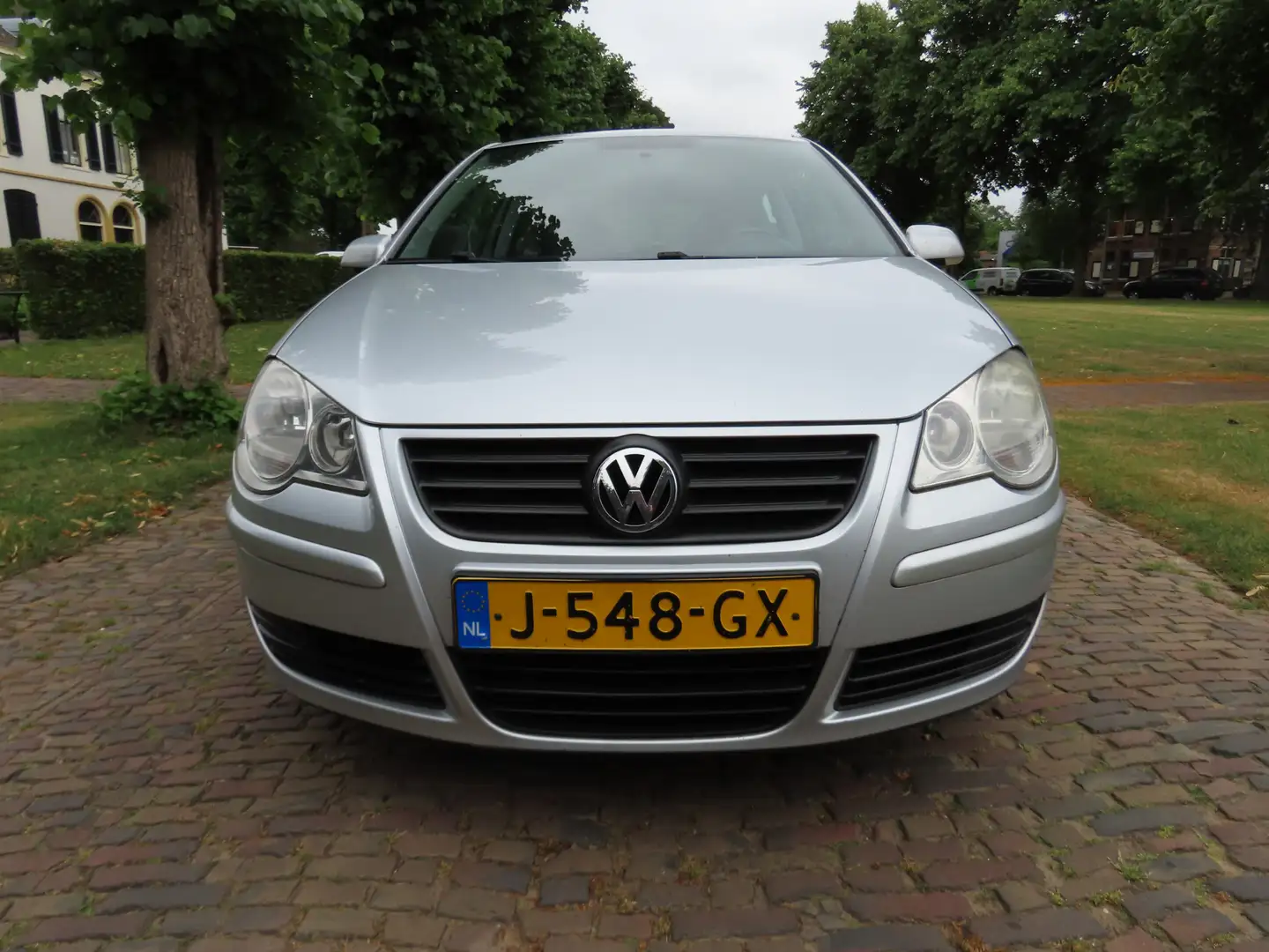 Volkswagen Polo 1.2-12V Trendline Airco Cruisecontrol Stoelverwarm Grijs - 2
