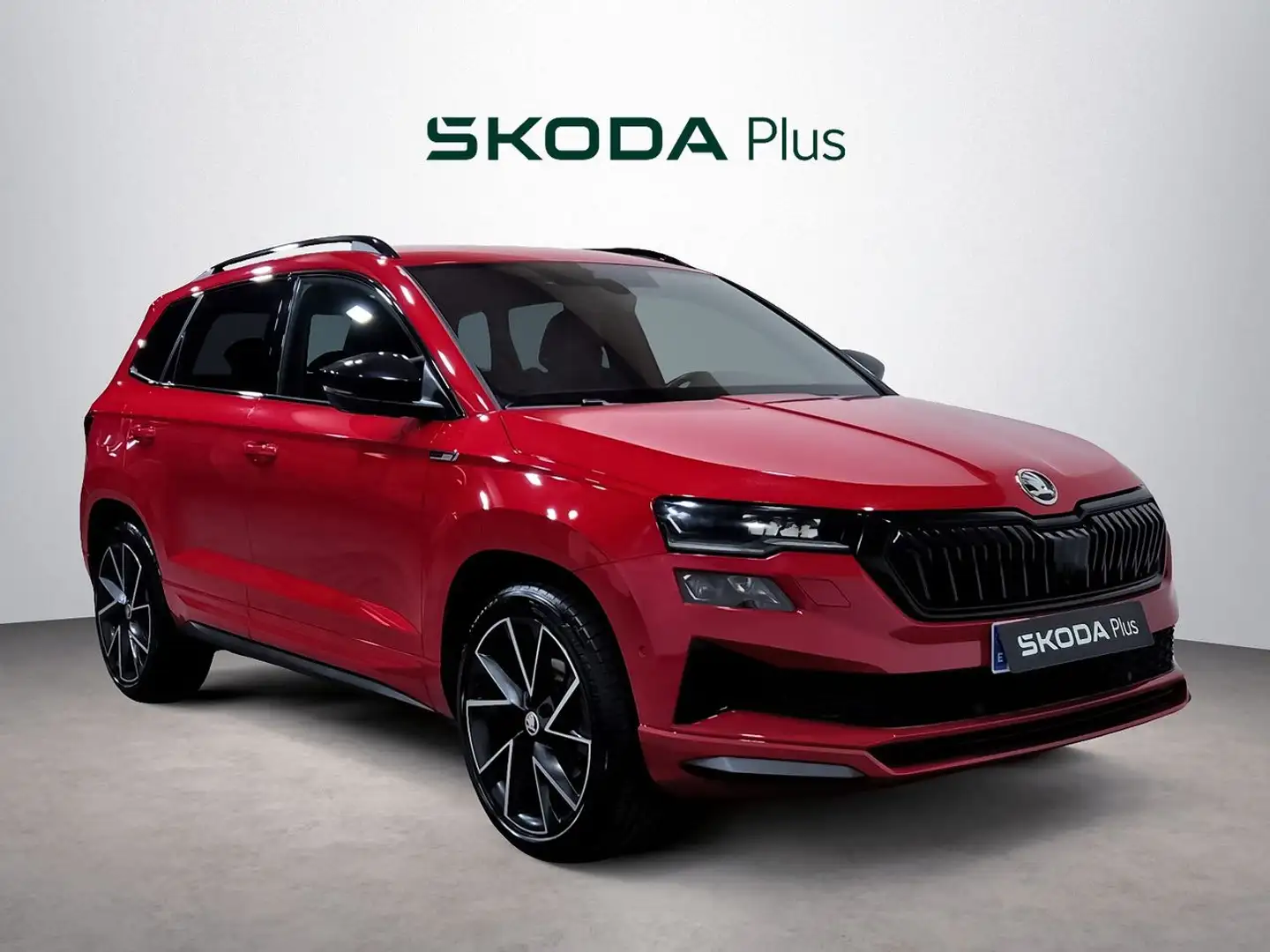 Skoda Karoq 2.0TDI AdBlue Sportline 4x4 DSG 110kW Rojo - 1