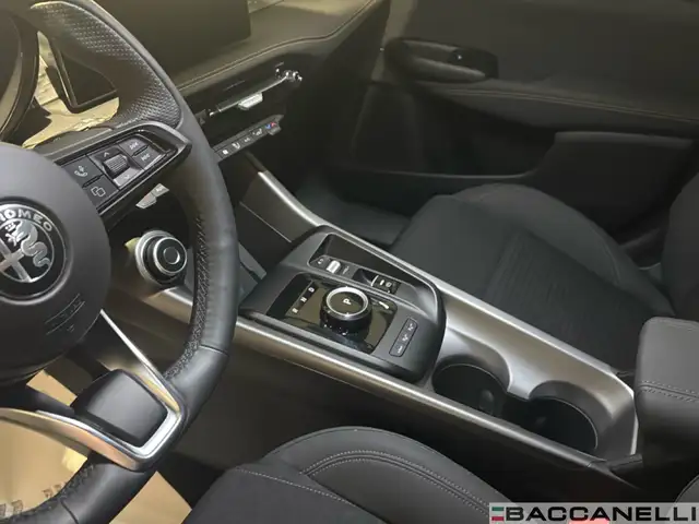 Alfa Romeo Tonale view 10