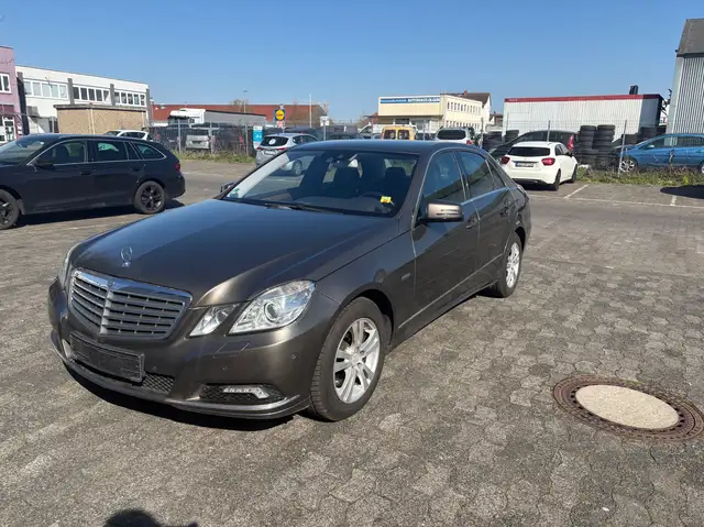 Mercedes-Benz E 350 E 350 CGI BlueEfficiency/2Hand/Scheckheft/Pdc/Shz/