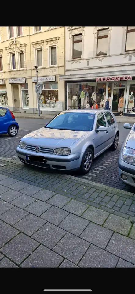 Volkswagen Golf 2.0, foto 2