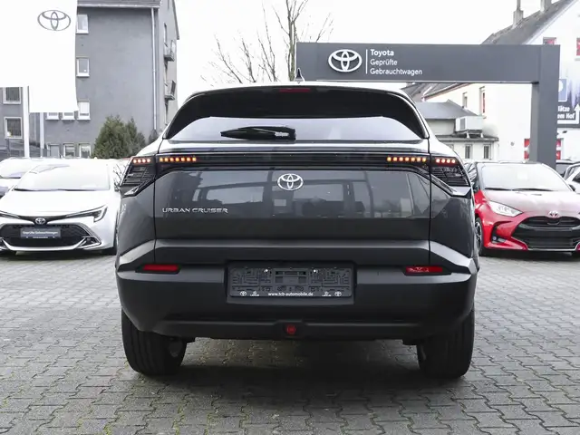Toyota Urban Cruiser view 4