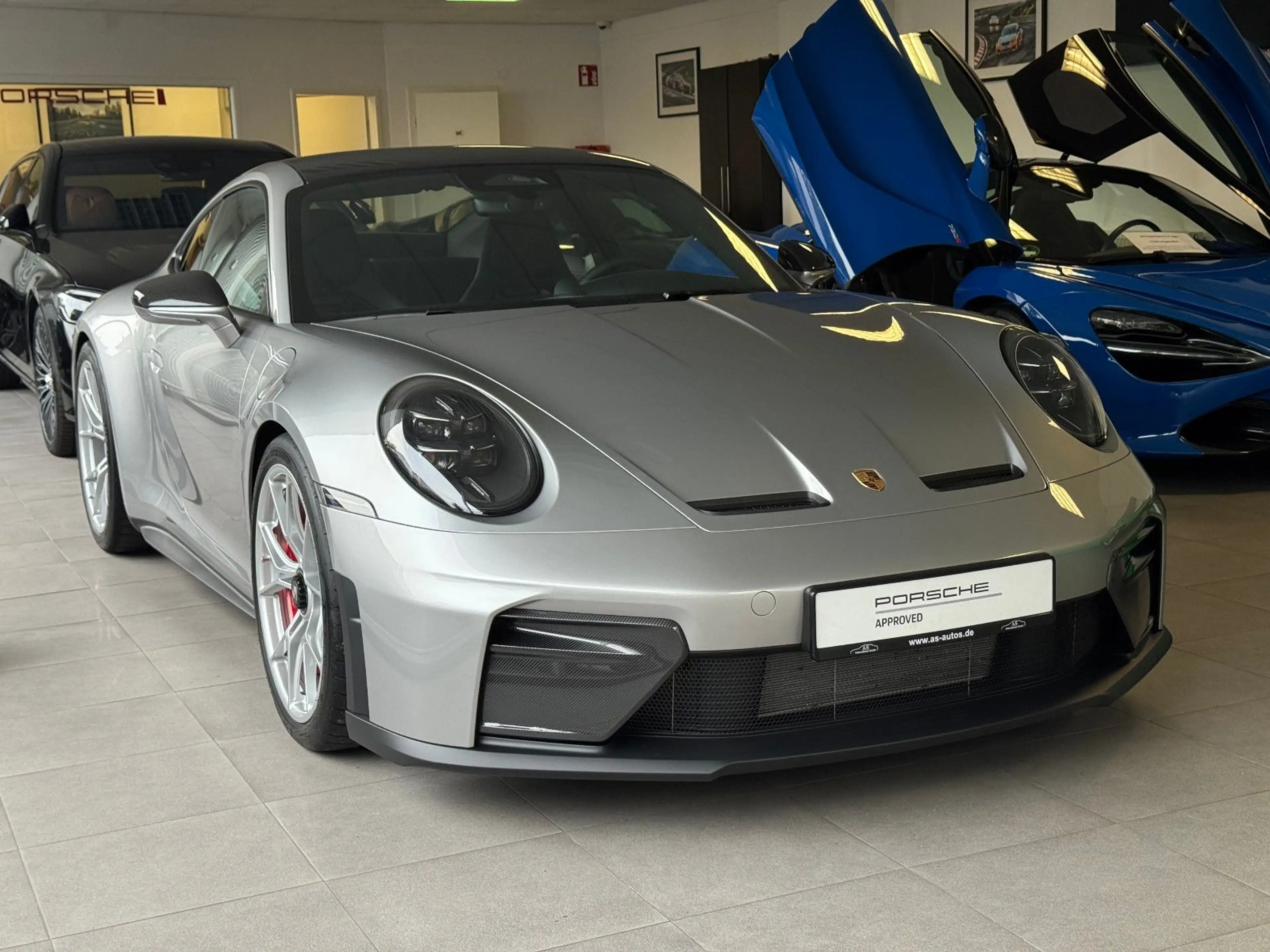 Porsche 992 GT3 Touring Schalen Carbon-Dach Lift Matrix — photo 4